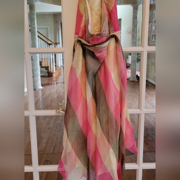 Dress - Picture 4 of 8